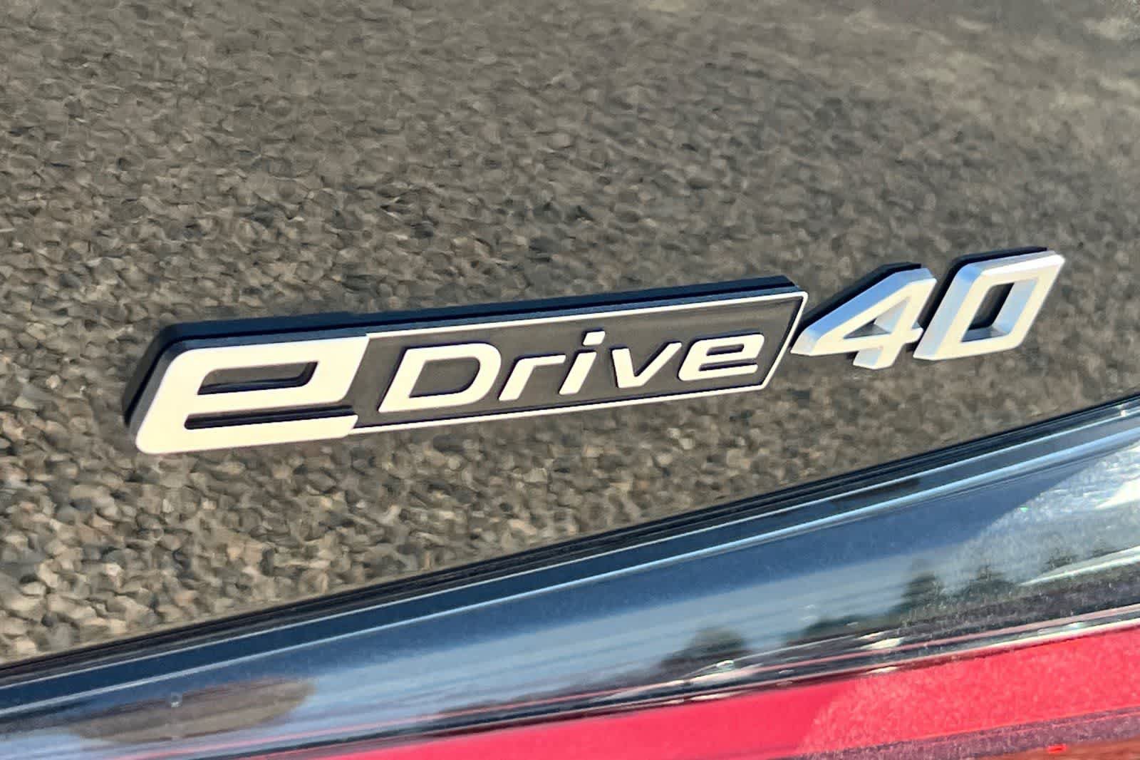 Used 2023 BMW i4 eDrive40 w/ Parking Assistance Package RWD image 17