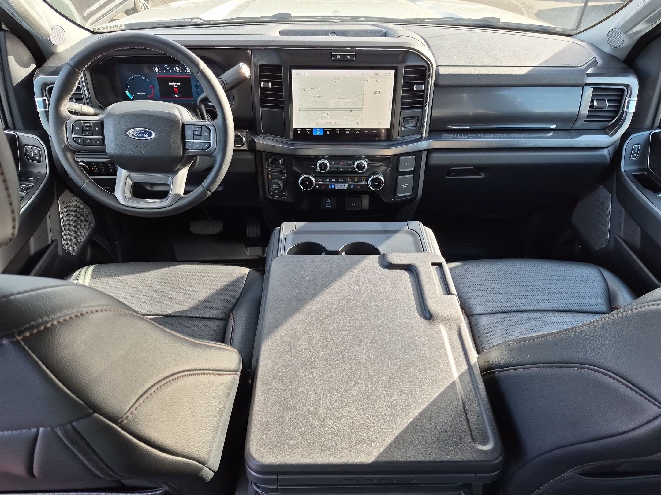 Used 2025 Ford F350 Lariat w/ Black Appearance Package AWD/4WD image 31