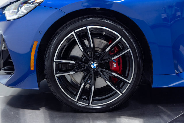 Used 2026 BMW M240i xDrive Coupe AWD/4WD image 25