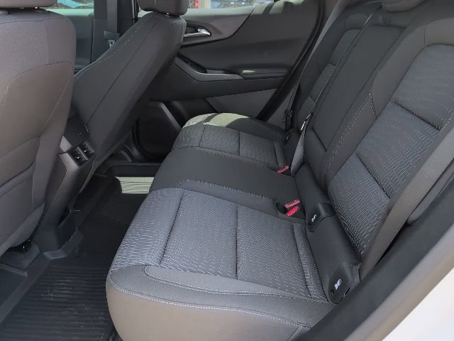 New 2026 Chevrolet Equinox LT w/ LPO, Floor Liner Package FWD image 7