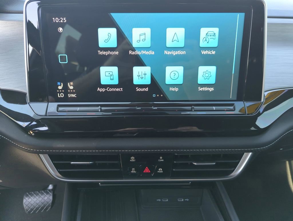 New 2025 Volkswagen Atlas Cross Sport SE image 35