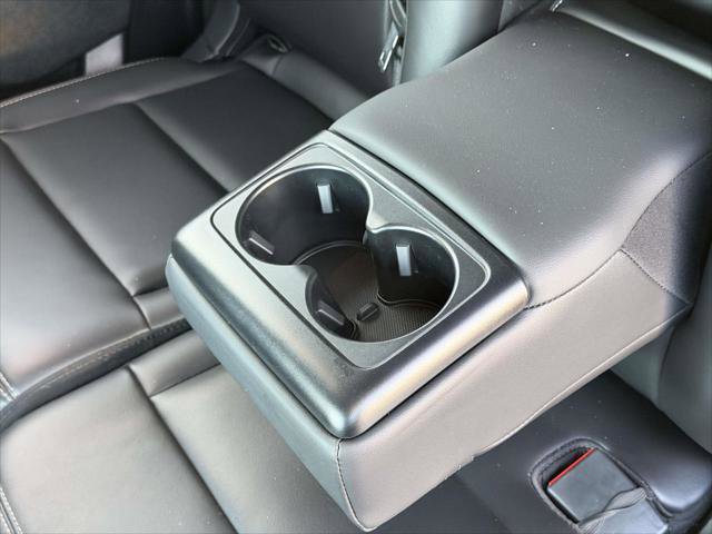 Used 2023 Ford Explorer XLT w/ Equipment Group 202A image 13