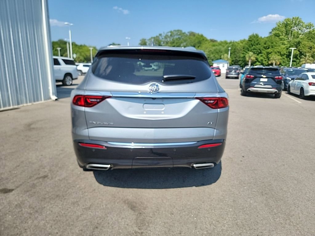 Used 2023 Buick Enclave Essence w/ Sport Touring Edition FWD image 4