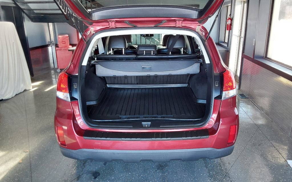 Used 2013 Subaru Outback 2.5i Limited w/ Moonroof Pkg image 20