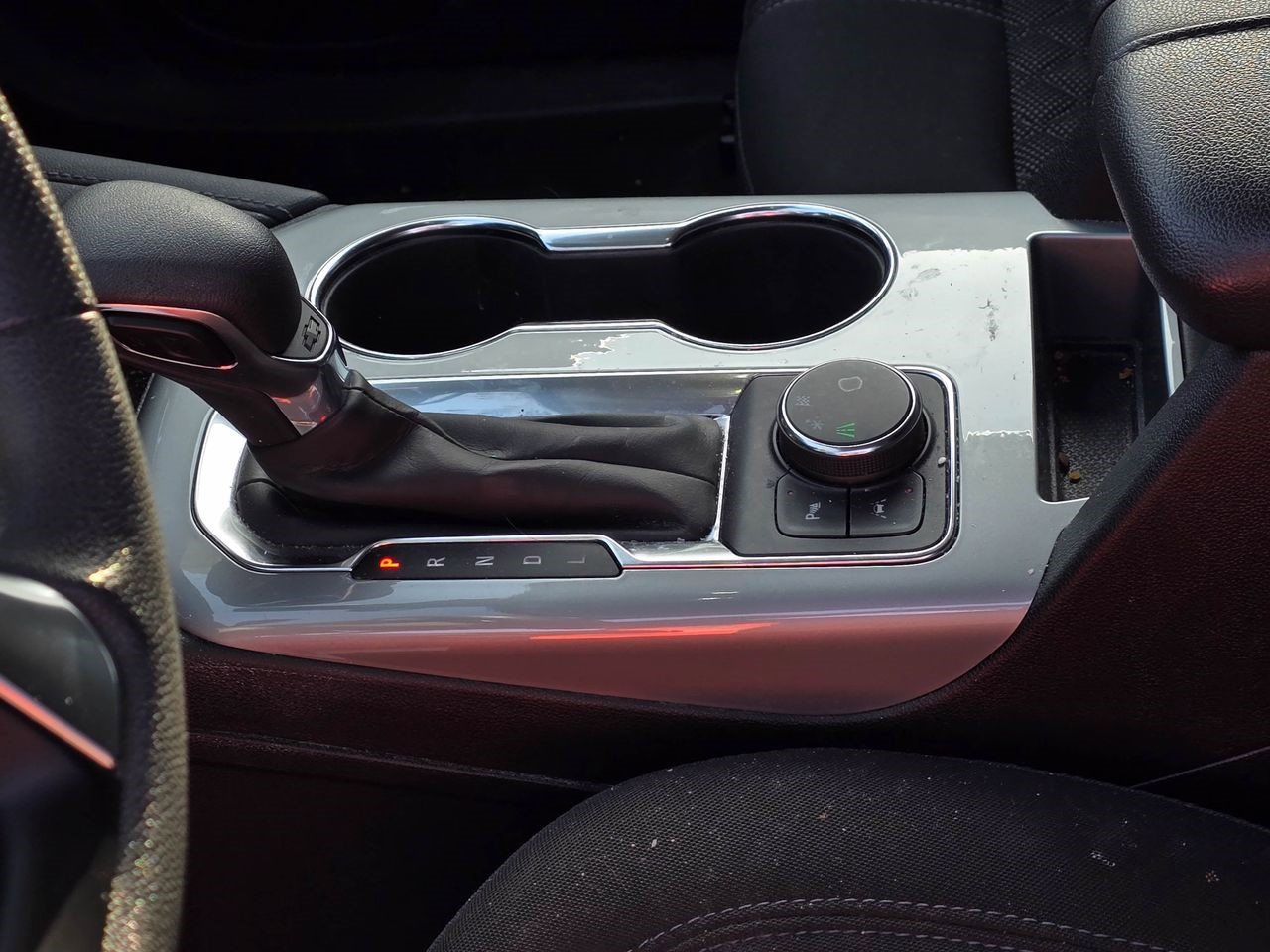 Used 2022 Chevrolet Blazer LT FWD image 8