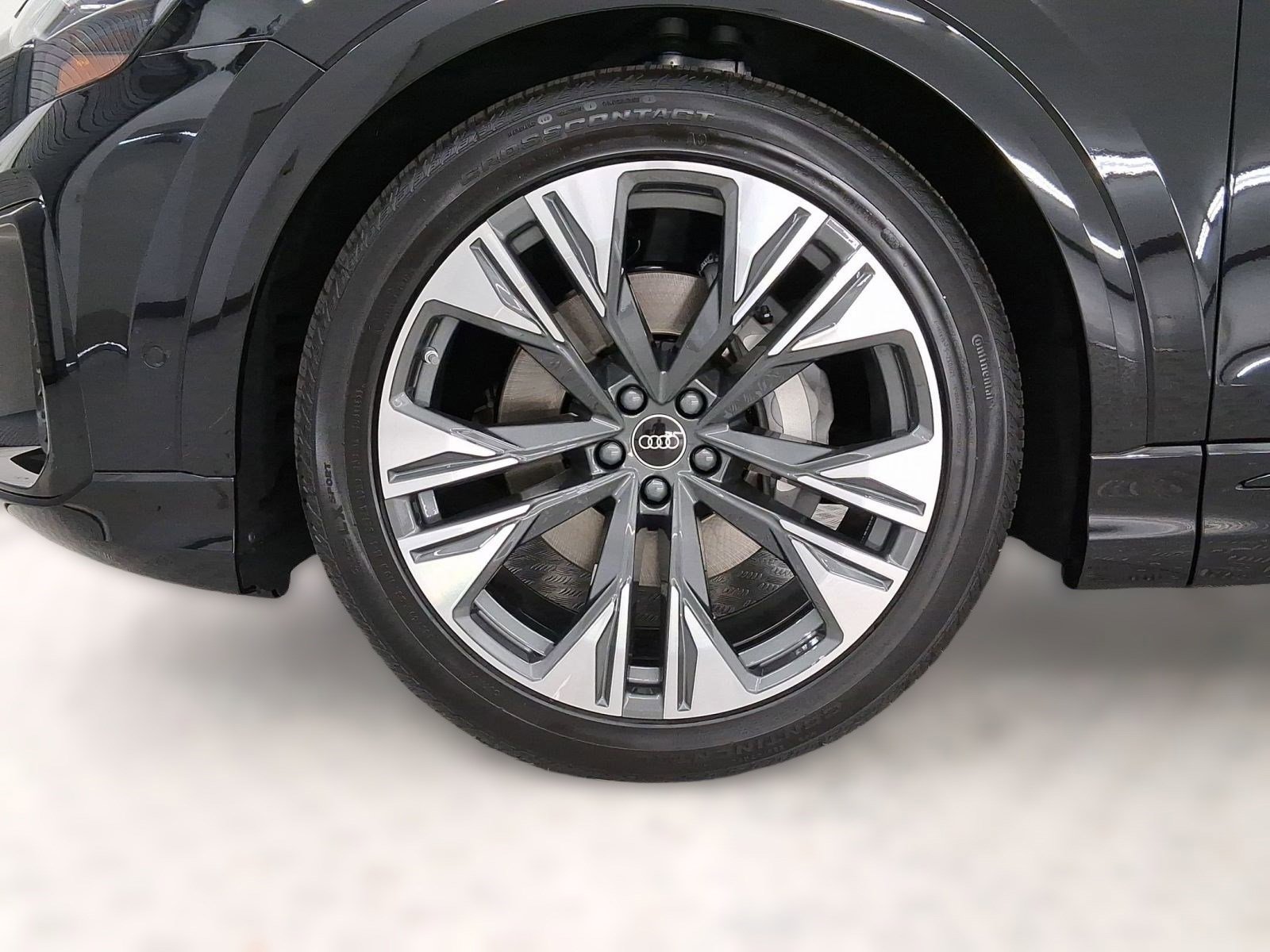 New 2026 Audi Q8 Premium Plus image 11