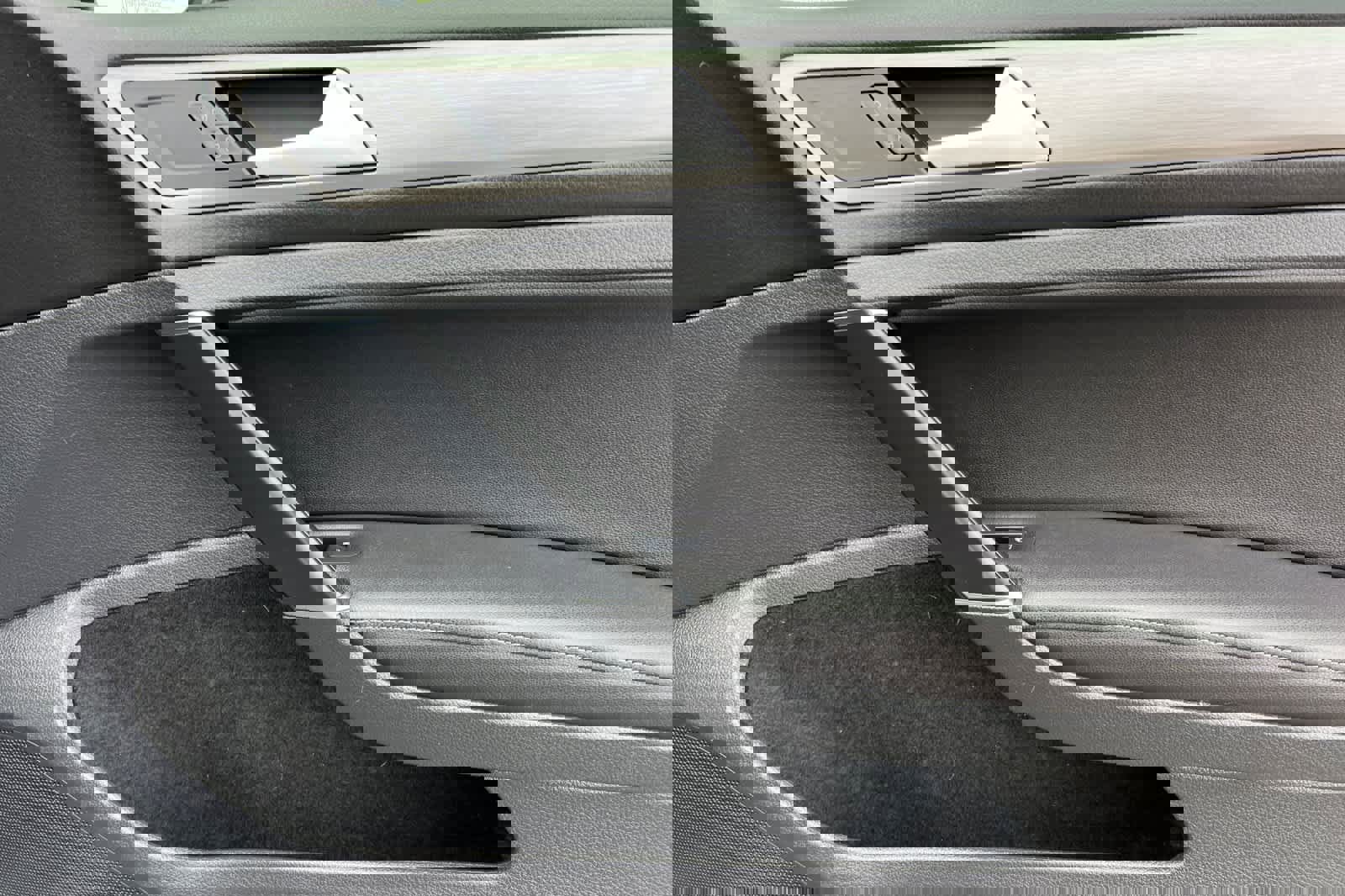 Used 2017 Volkswagen Golf Wolfsburg Edition image 19