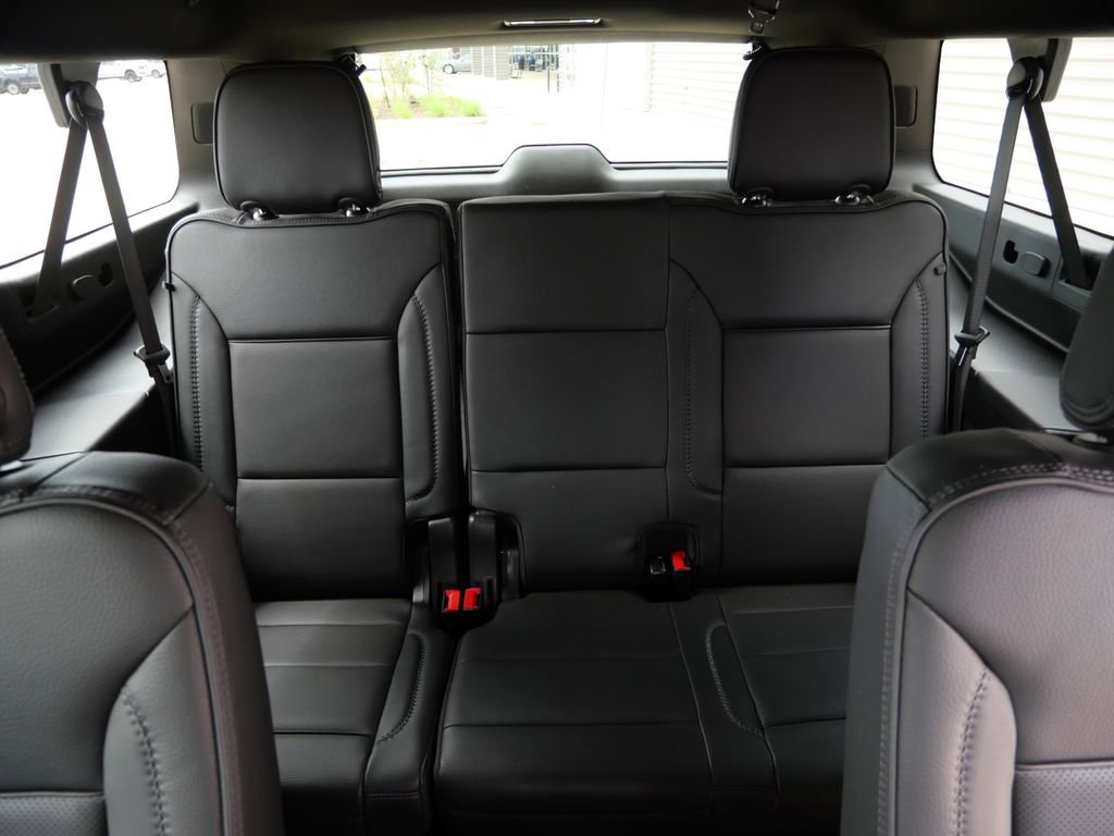 Used 2025 GMC Yukon XL Denali AWD/4WD image 20