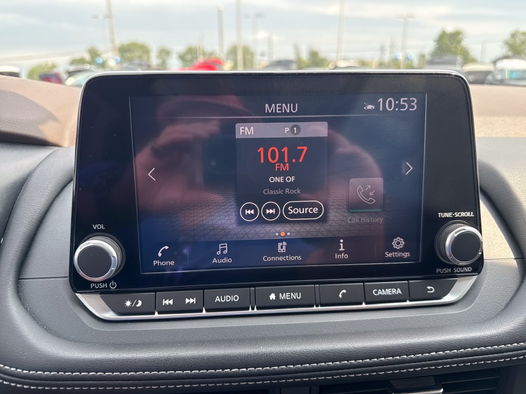 Used 2023 Nissan Rogue SV w/ SV Premium B Package AWD/4WD image 13