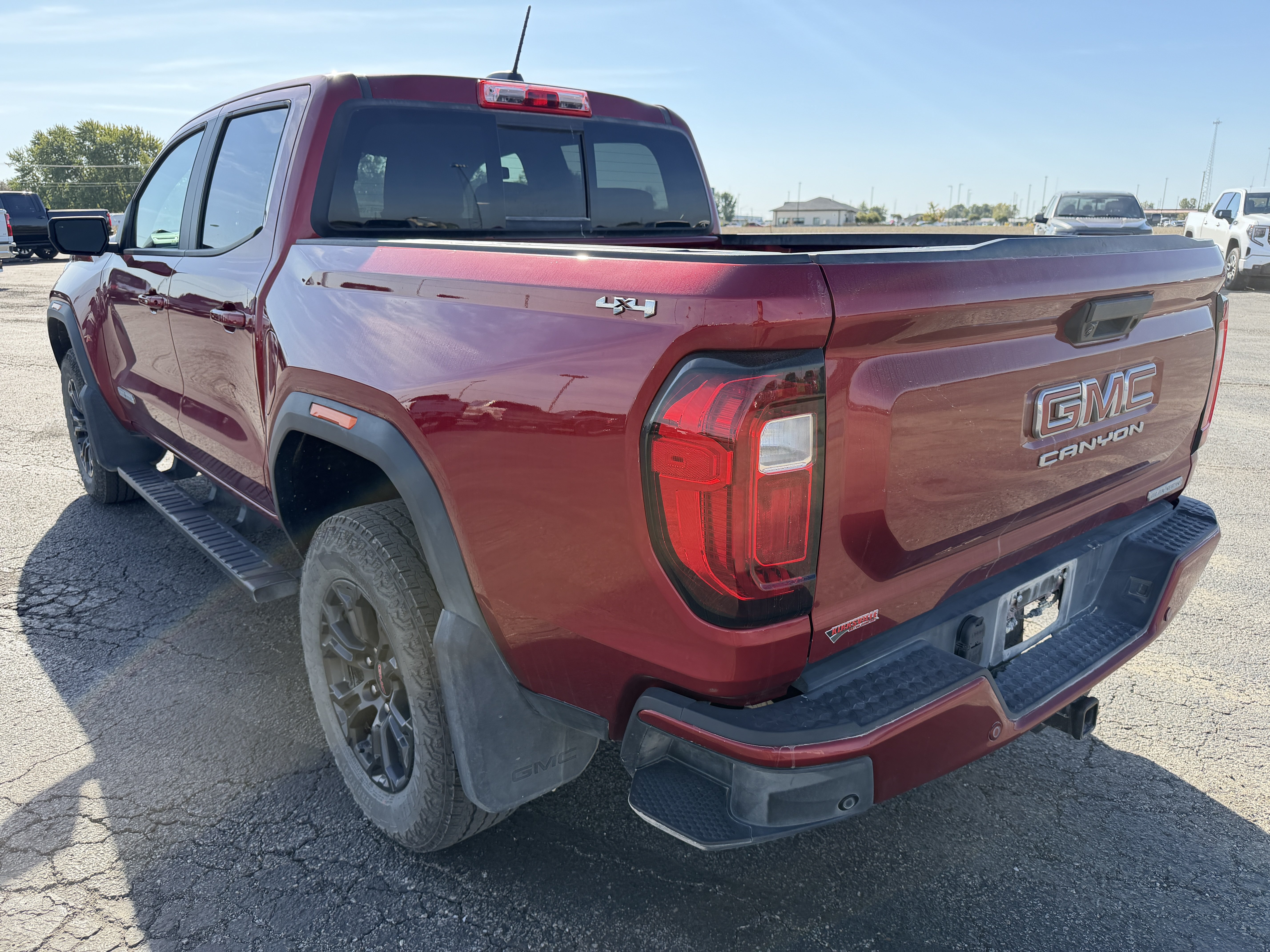 Used 2024 GMC Canyon Elevation w/ Elevation Premium Package AWD/4WD image 6