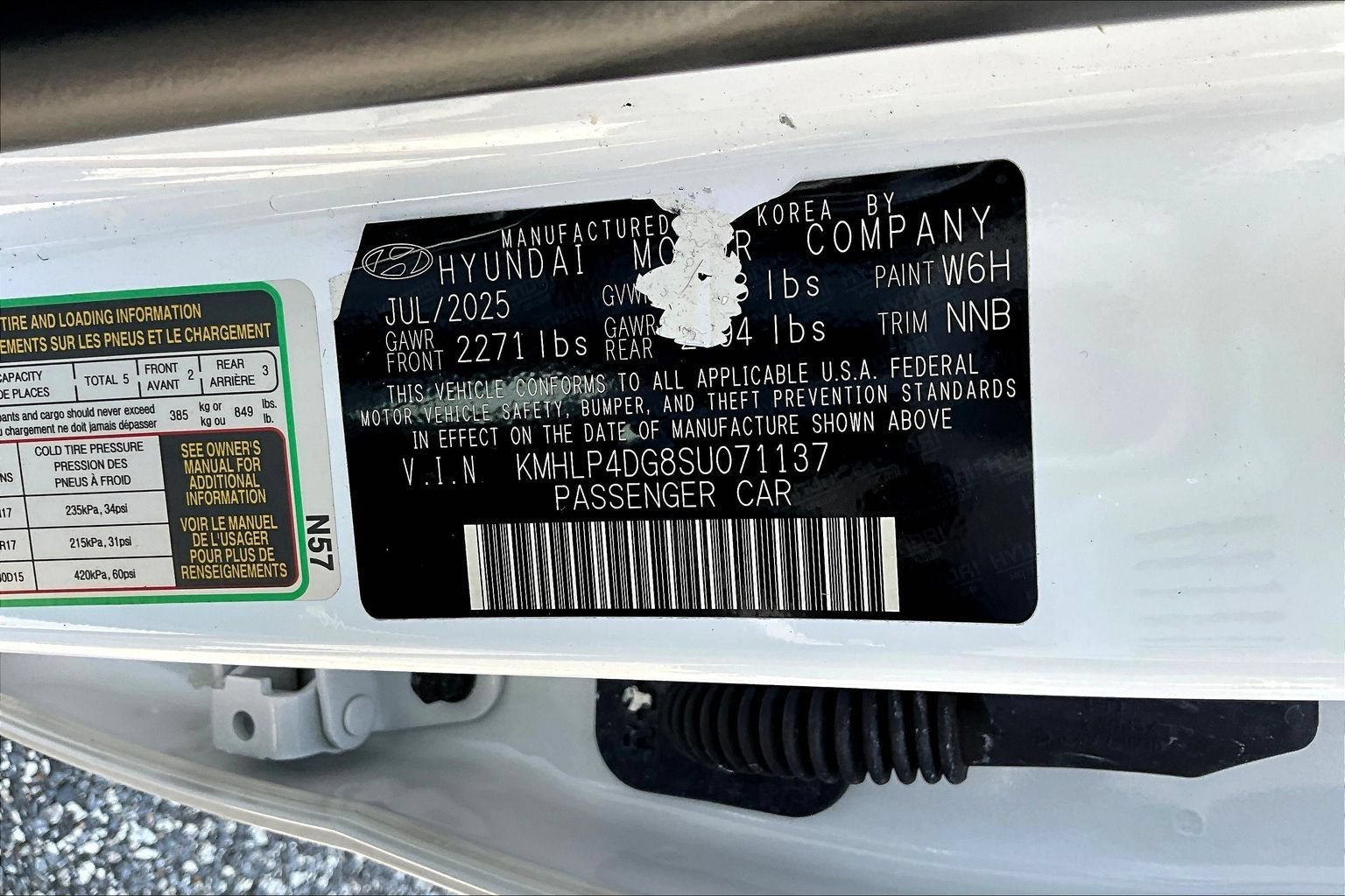 Used 2025 Hyundai Elantra Limited FWD image 19
