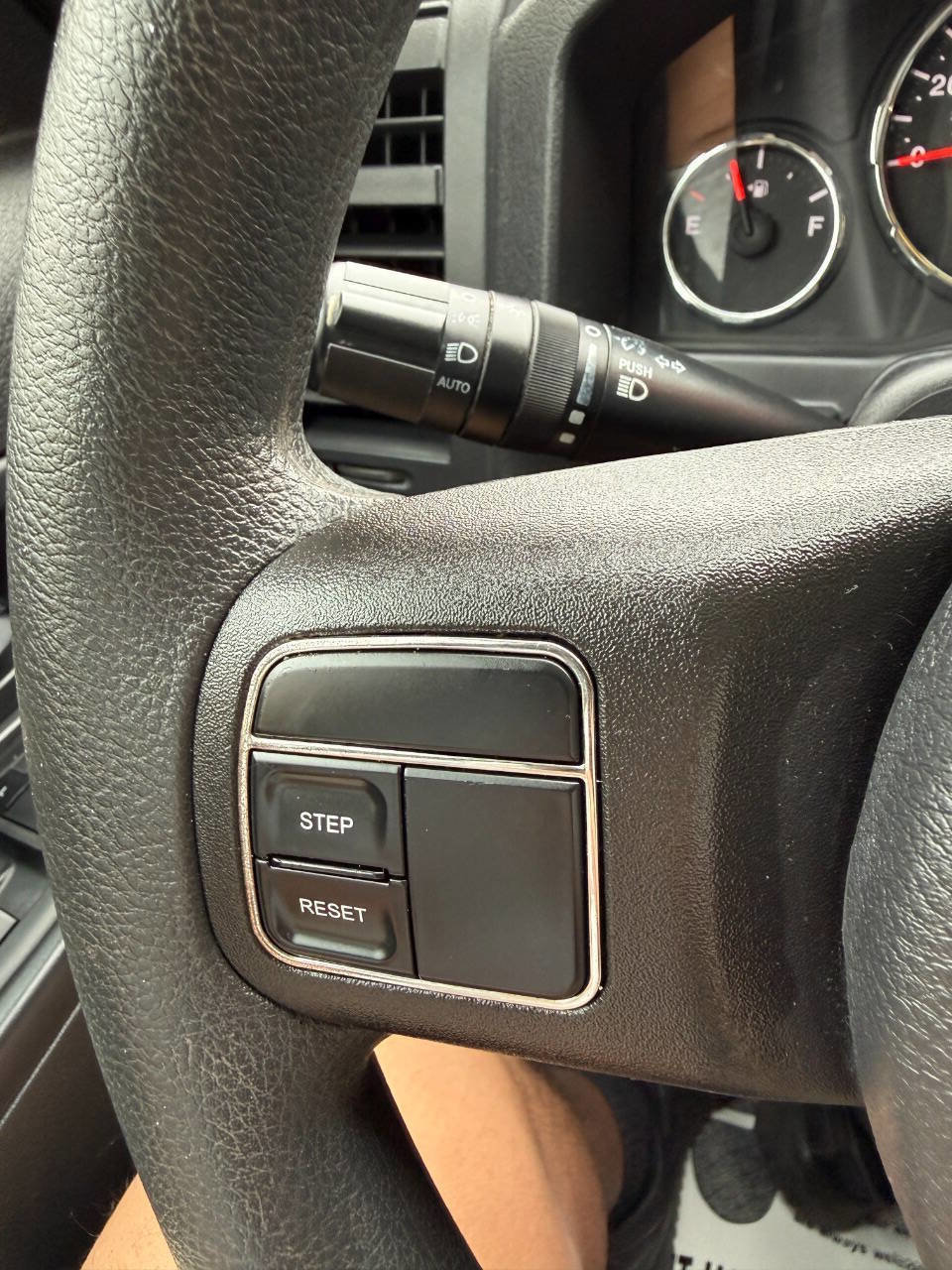 Used 2012 Jeep Liberty Sport image 23