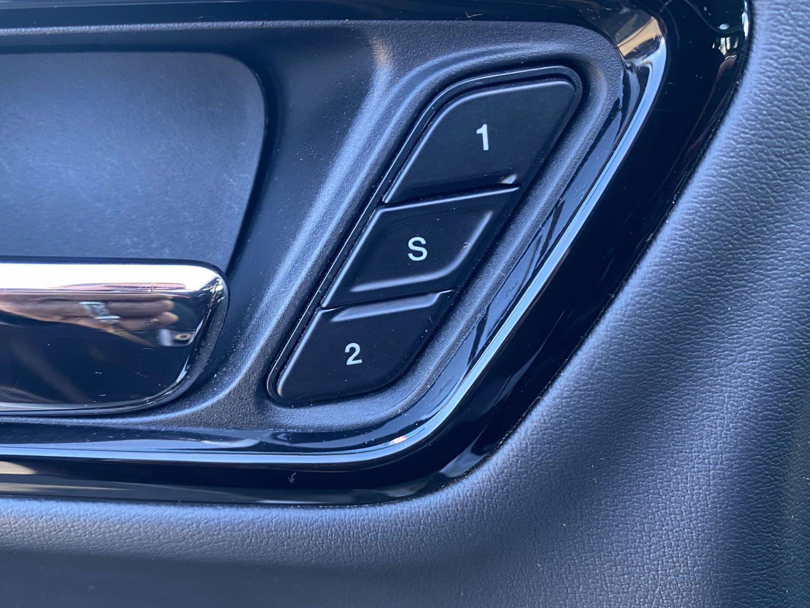 Certified 2024 Dodge Durango R/T image 14