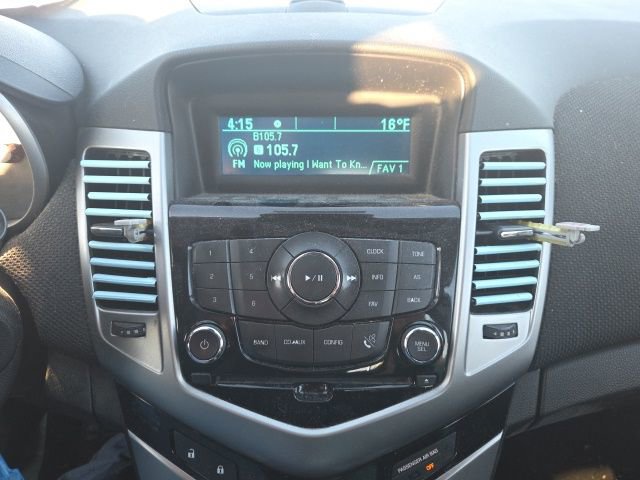 Used 2014 Chevrolet Cruze LT image 16