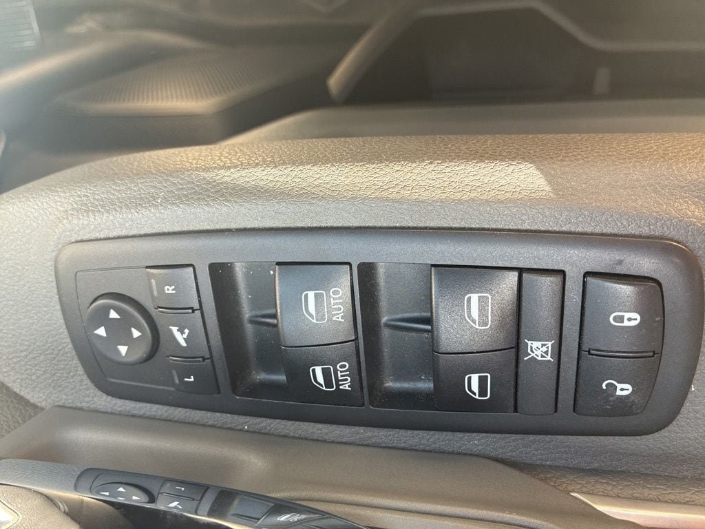 Used 2018 RAM 2500 Big Horn AWD/4WD image 23