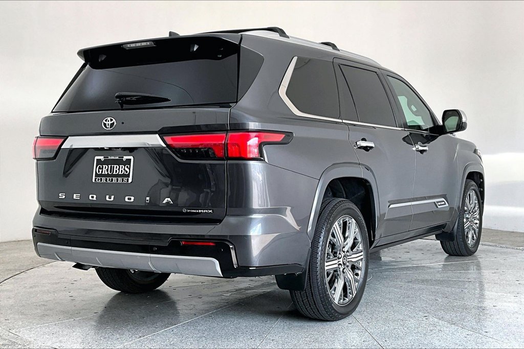 Used 2026 Toyota Sequoia Capstone AWD/4WD image 2