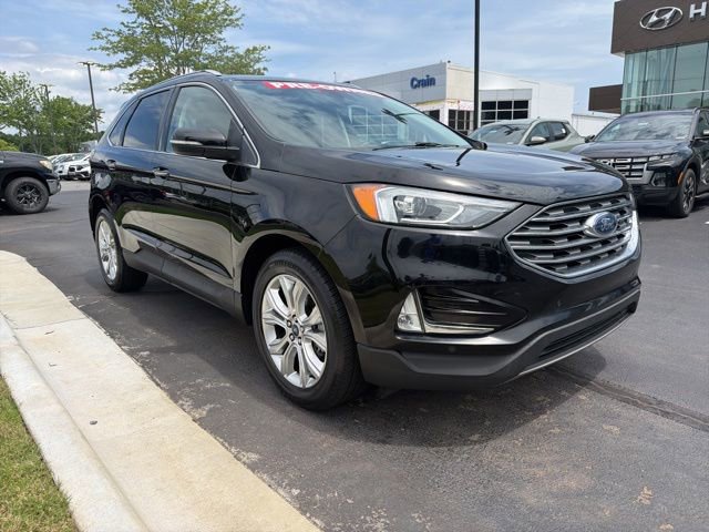 Used 2020 Ford Edge Titanium w/ Cargo Accessory Package FWD image 2