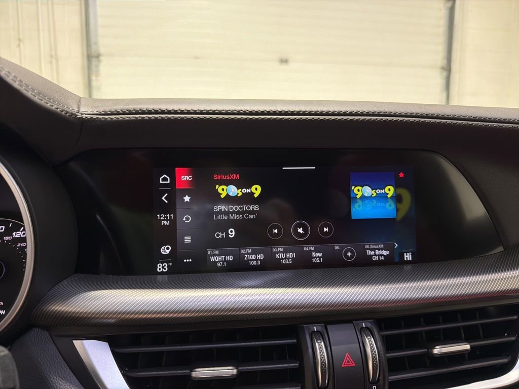 Used 2023 Alfa Romeo Stelvio Veloce AWD/4WD image 19