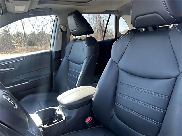 Used 2024 Toyota RAV4 XLE Premium image 10
