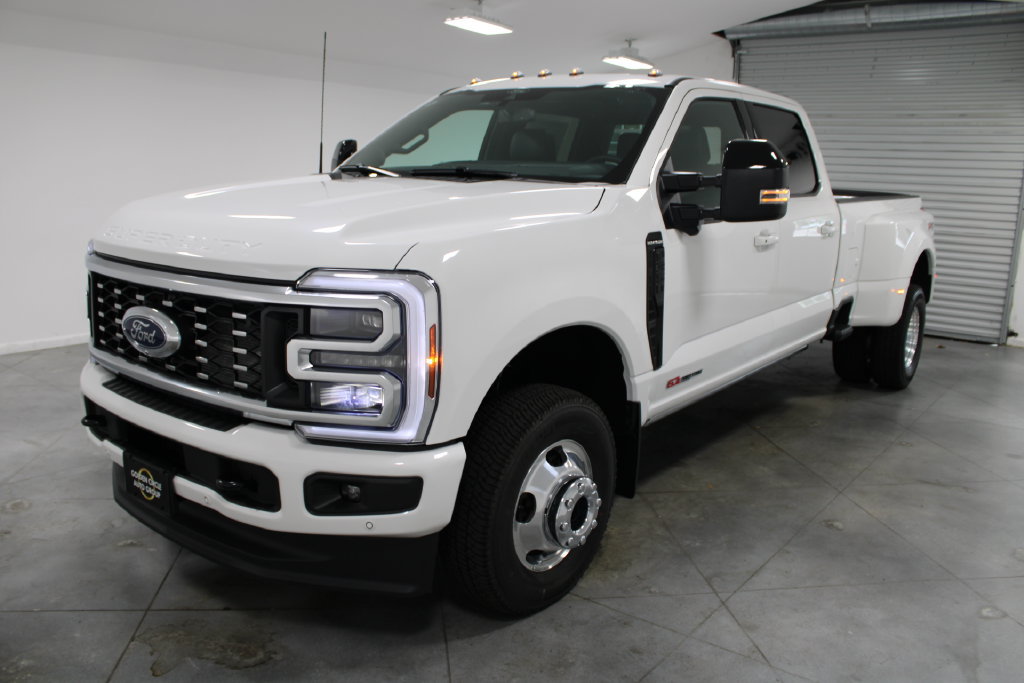 New 2026 Ford F350 Platinum AWD/4WD image 3