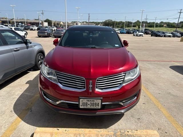 Used 2016 Lincoln MKX Reserve w/ Technology Package FWD image 2
