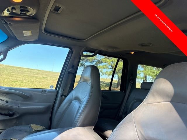 Used 2001 Ford Expedition XLT image 14