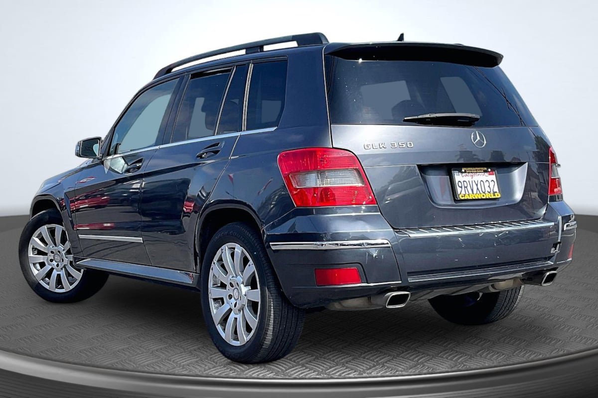 Used 2011 Mercedes-Benz GLK 350 2WD image 2