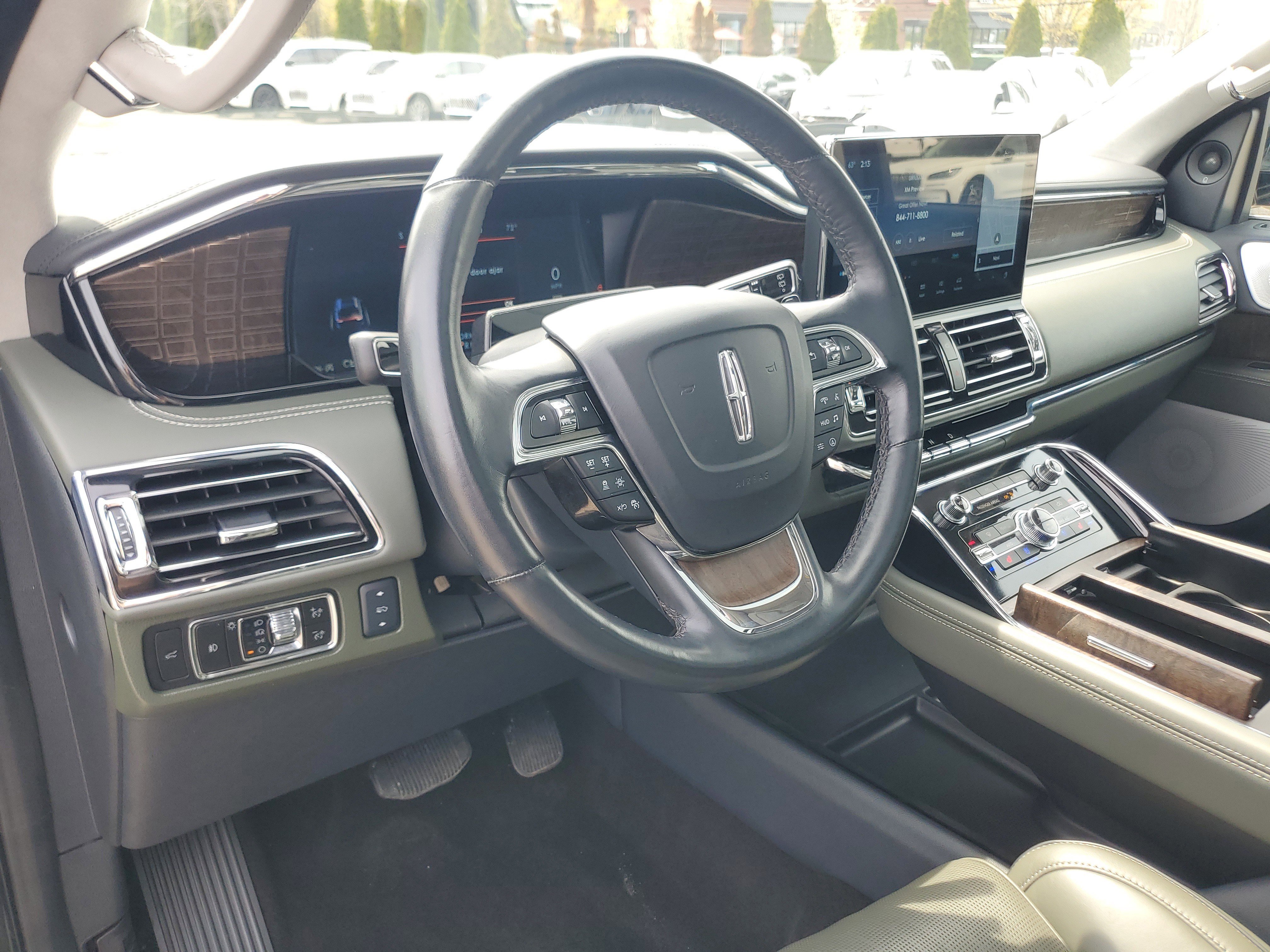 Certified 2024 Lincoln Navigator Black Label AWD/4WD image 13
