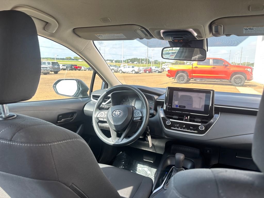 Used 2024 Toyota Corolla LE image 25