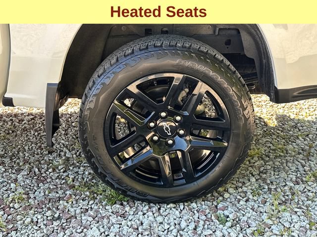 Used 2024 Chevrolet Colorado Z71 w/ Z71 Convenience Package 2 AWD/4WD image 9