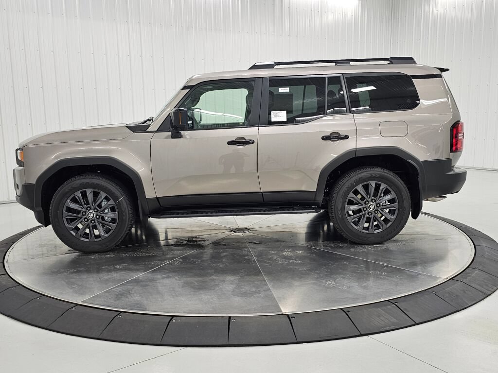 New 2027 Toyota Land Cruiser AWD/4WD image 2