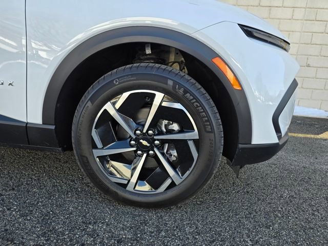 Used 2026 Chevrolet Equinox EV LT image 4