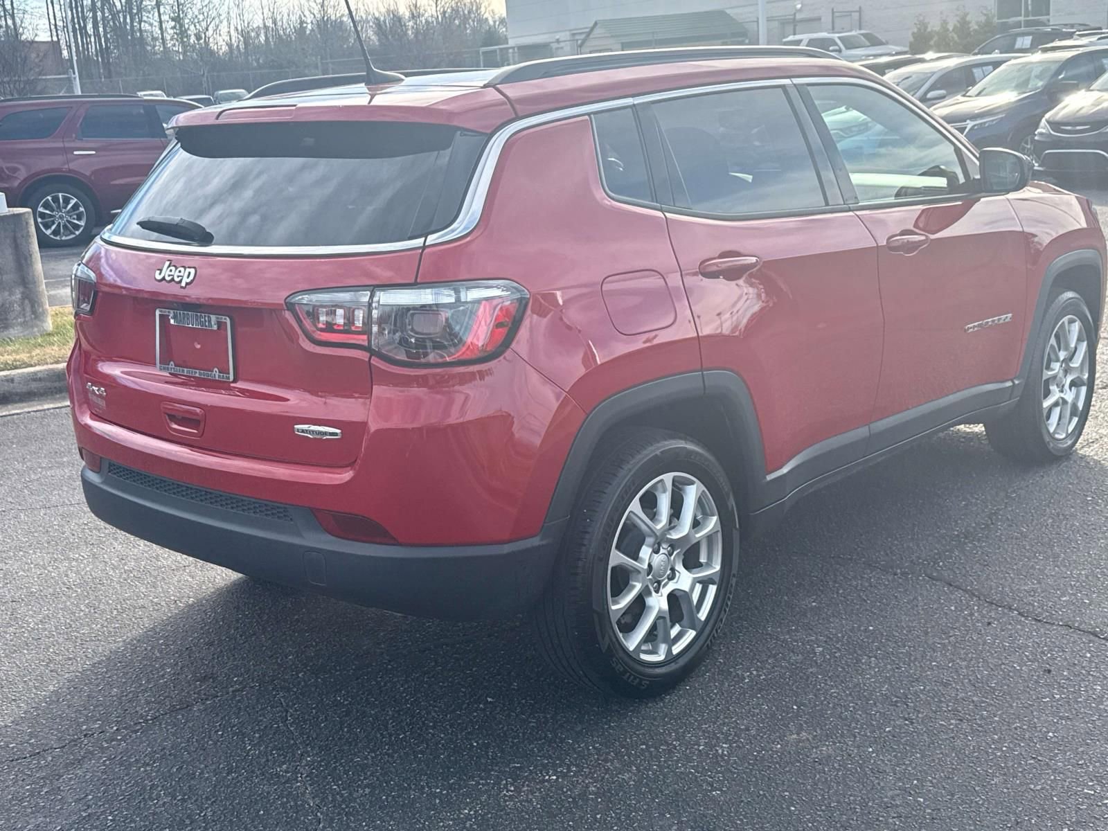 Used 2023 Jeep Compass Latitude w/ Sun and Sound Group image 8