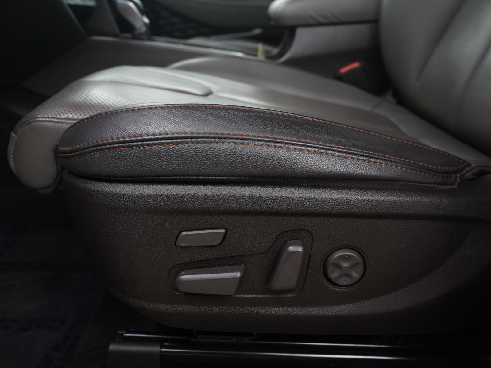 Used 2020 Hyundai Santa Fe Limited image 28