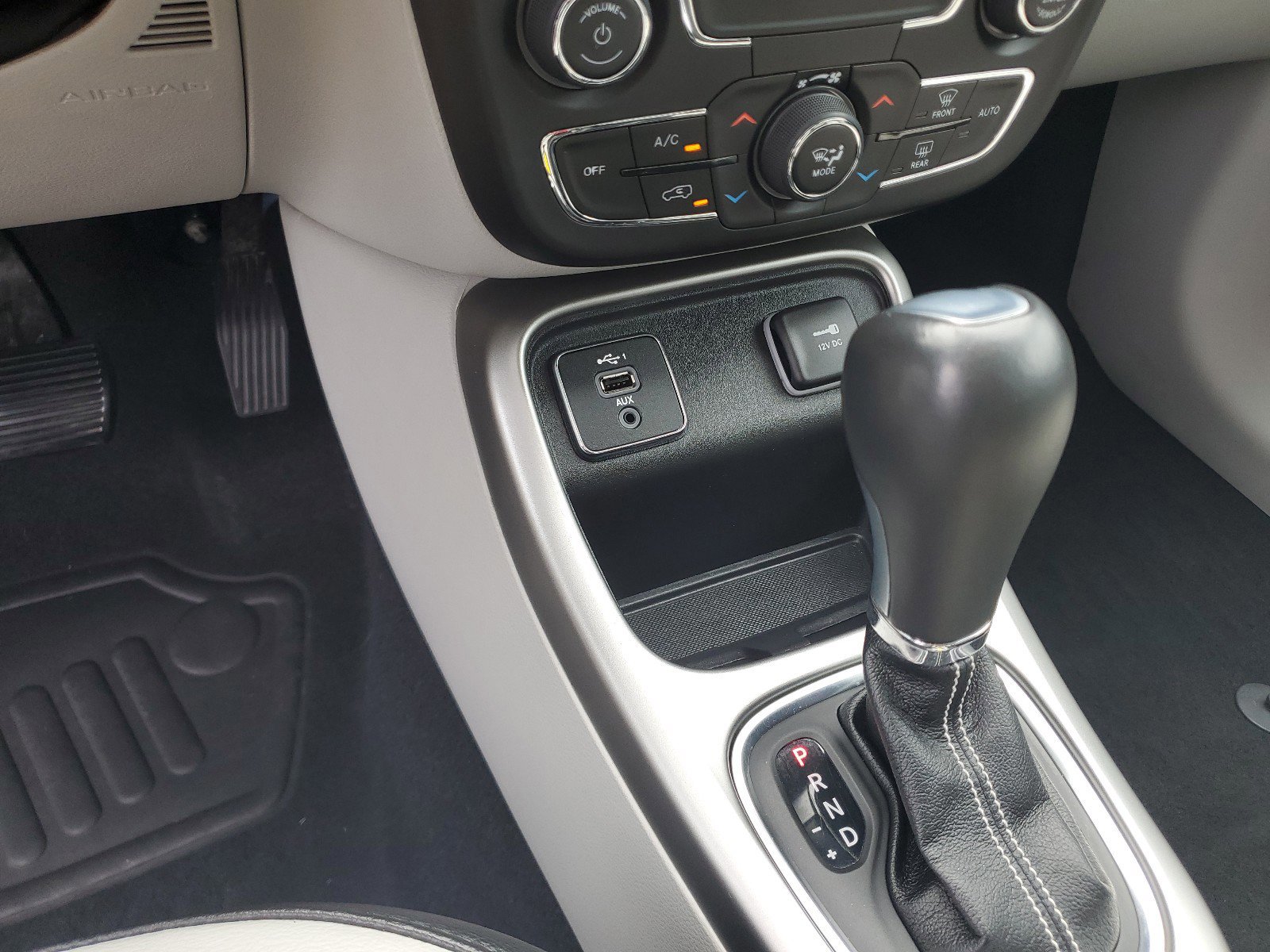 Certified 2021 Jeep Compass Latitude w/ Sun and Sound Group FWD image 20