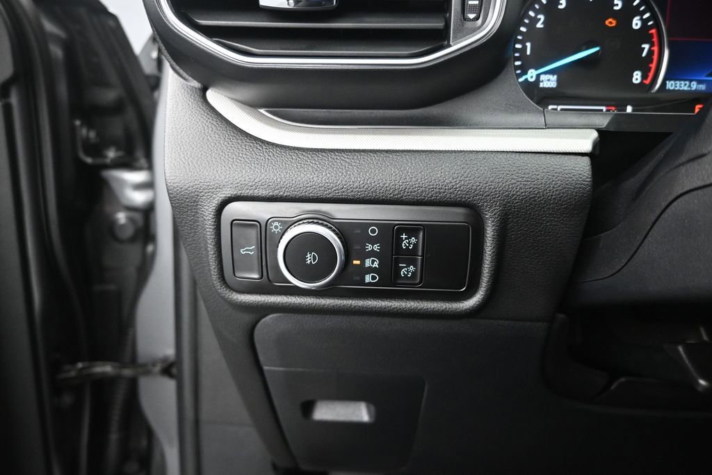 Used 2023 Ford Explorer XLT w/ Equipment Group 202A RWD image 13