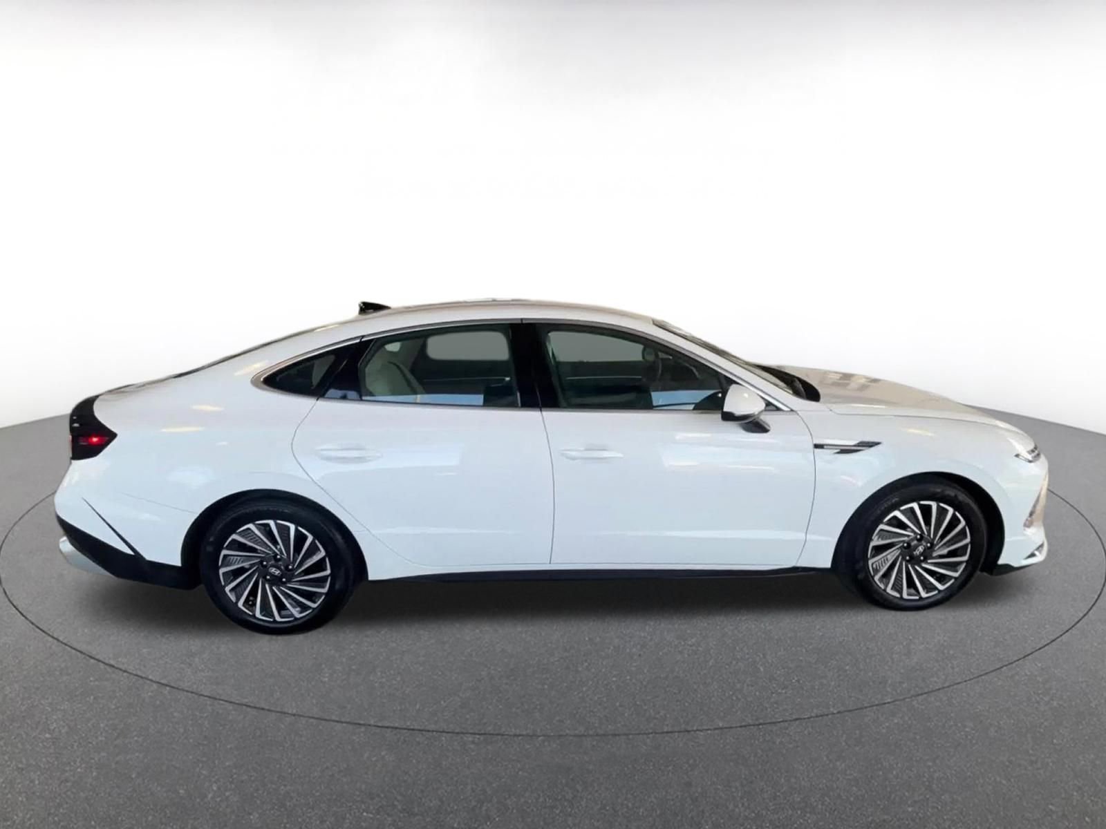 Used 2025 Hyundai Sonata SEL image 17