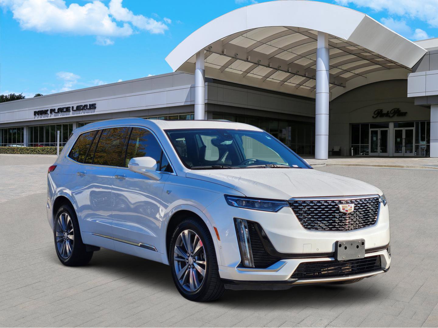 Used 2020 Cadillac XT6 Premium Luxury image 2