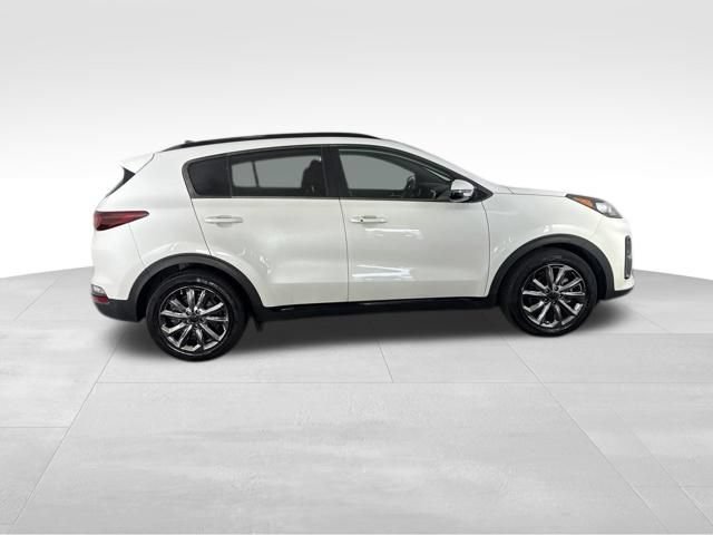 Certified 2022 Kia Sportage Nightfall Edition w/ Nightfall Fwd Premium Package image 6