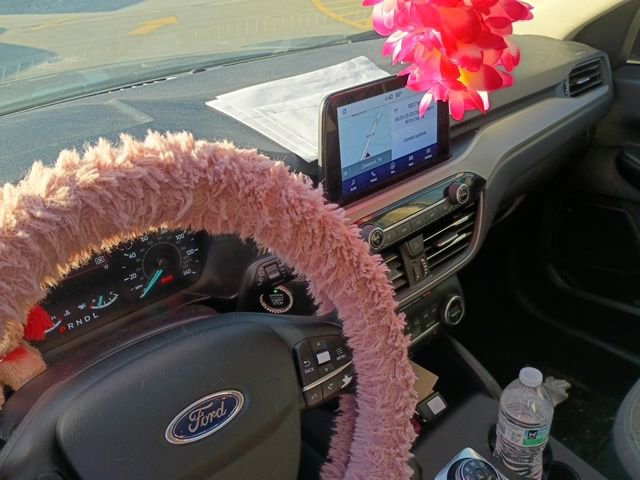 Used 2020 Ford Escape SE image 14