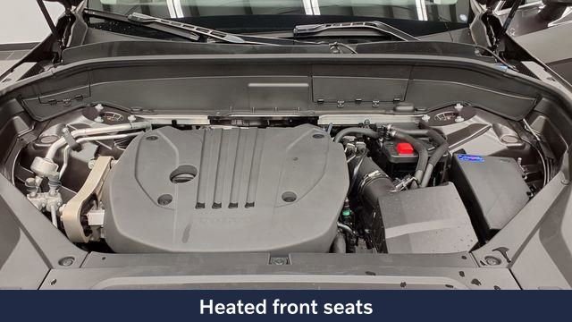 Used 2024 Volvo XC90 B5 Plus w/ Protection Package Premier image 37