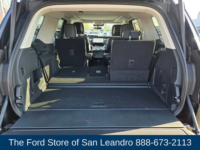 New 2026 Ford Expedition Platinum w/ Driver's Package image 11