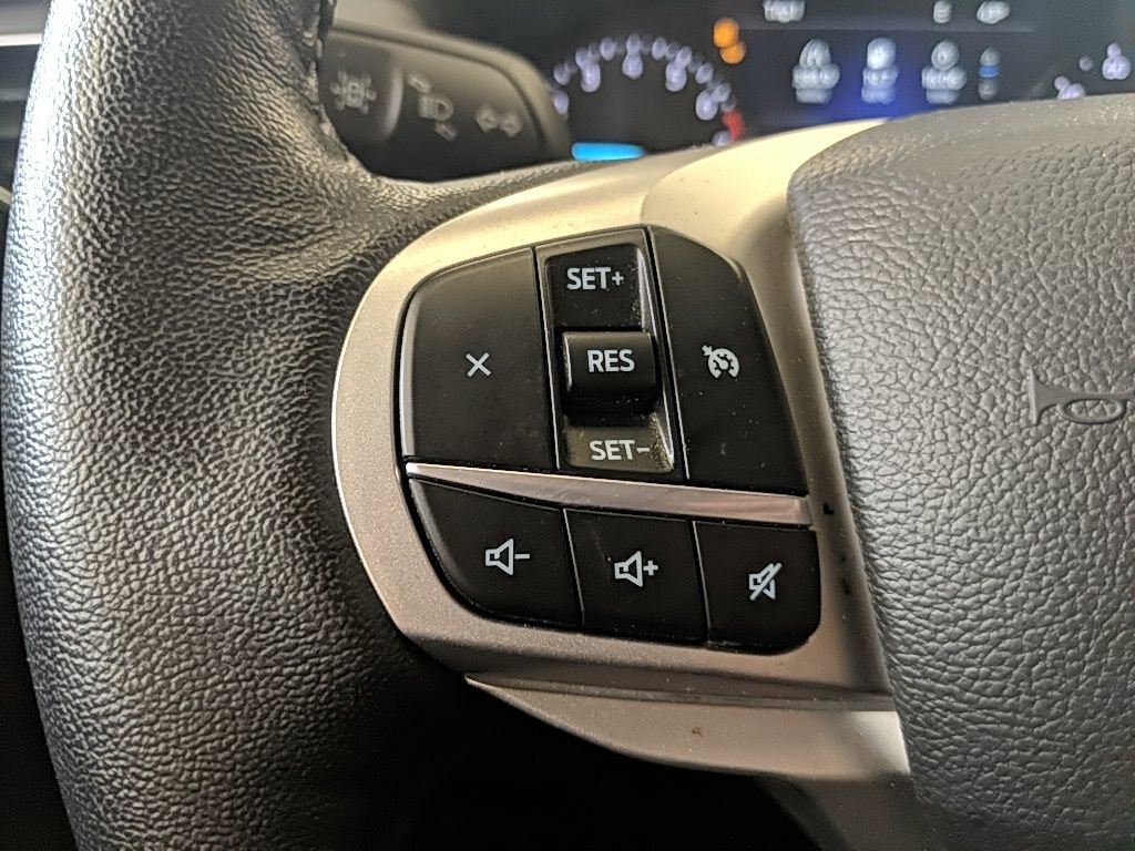 Used 2022 Ford Explorer XLT w/ Equipment Group 202A image 19