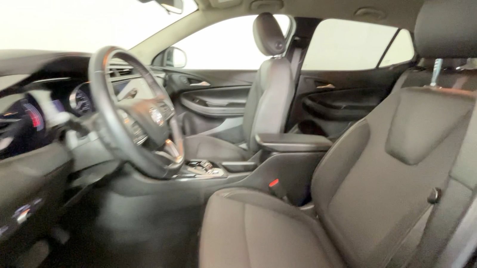 Used 2022 Buick Encore GX Select w/ Sport Touring Package FWD image 26