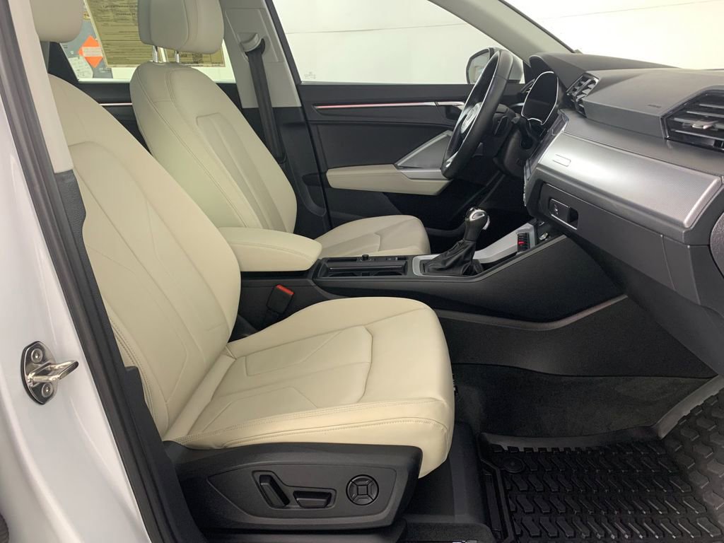 Used 2022 Audi Q3 2.0T Premium Plus w/ Premium Plus Package AWD/4WD image 41