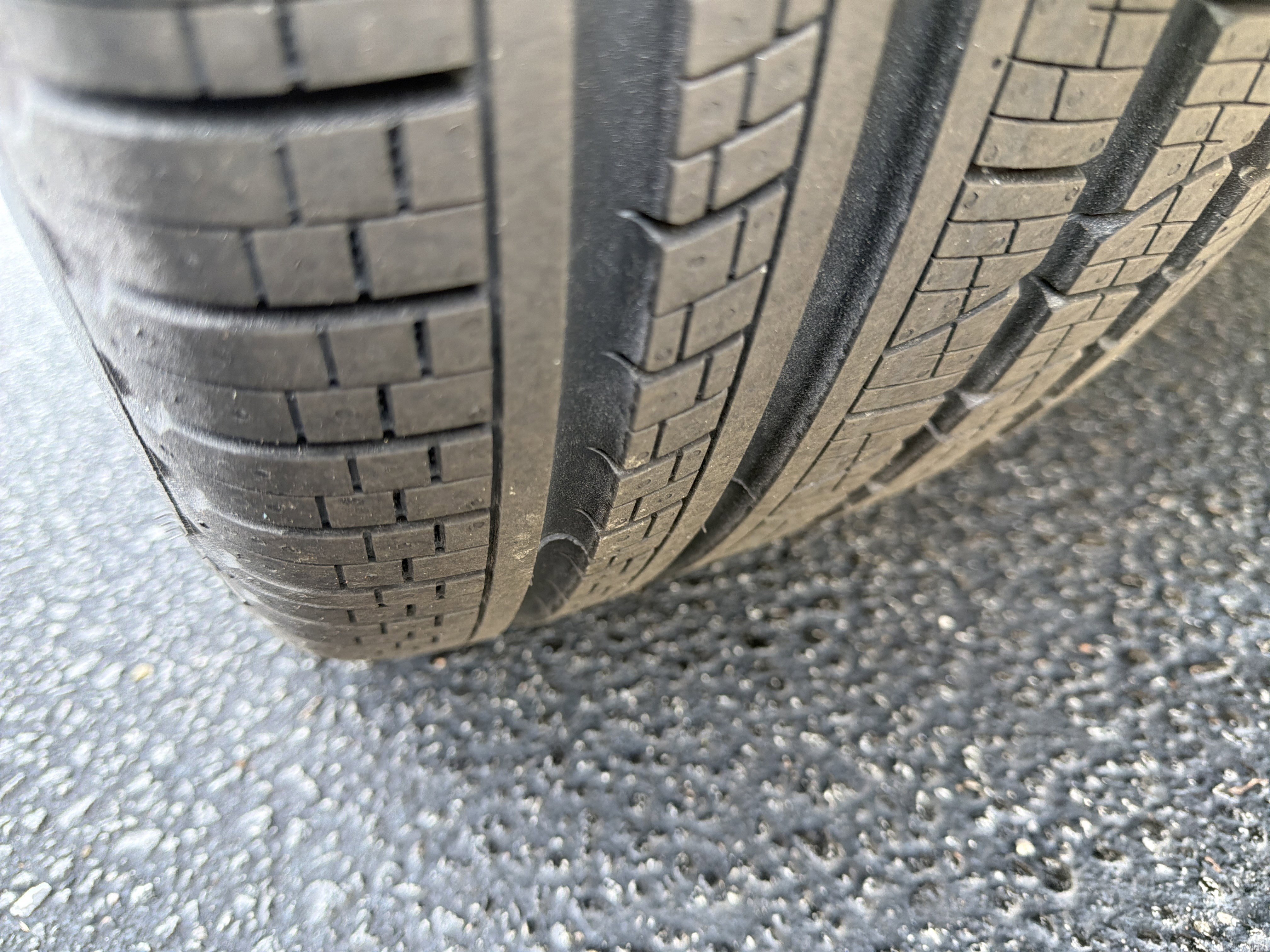 Certified 2025 Volvo XC90 B6 Plus image 12