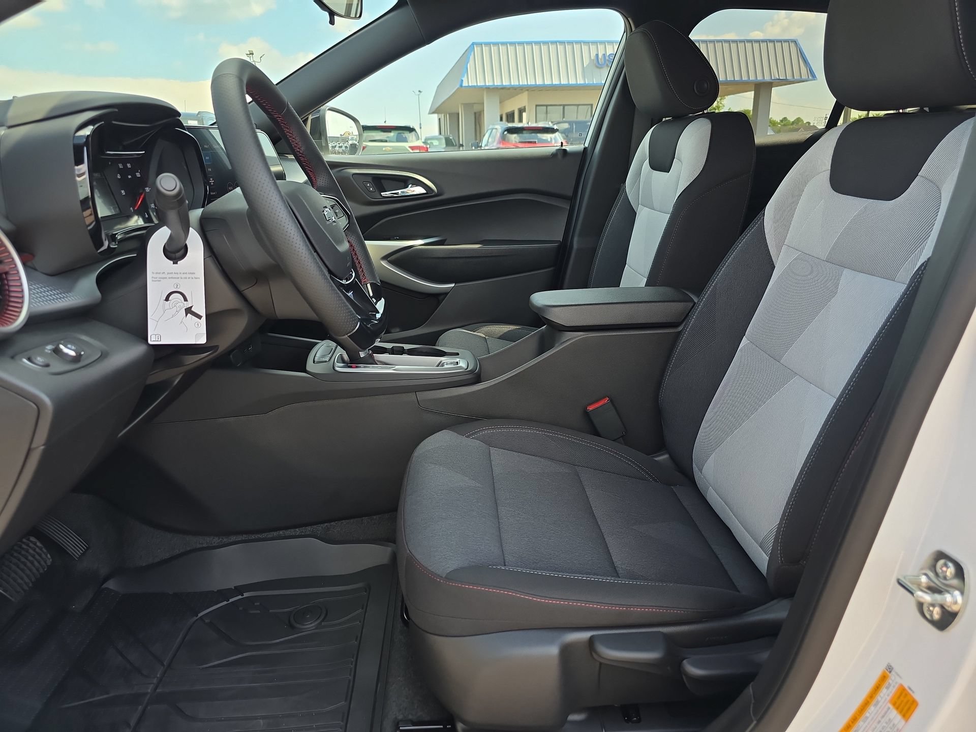 New 2026 Chevrolet Trax RS w/ Sunroof Package FWD image 10