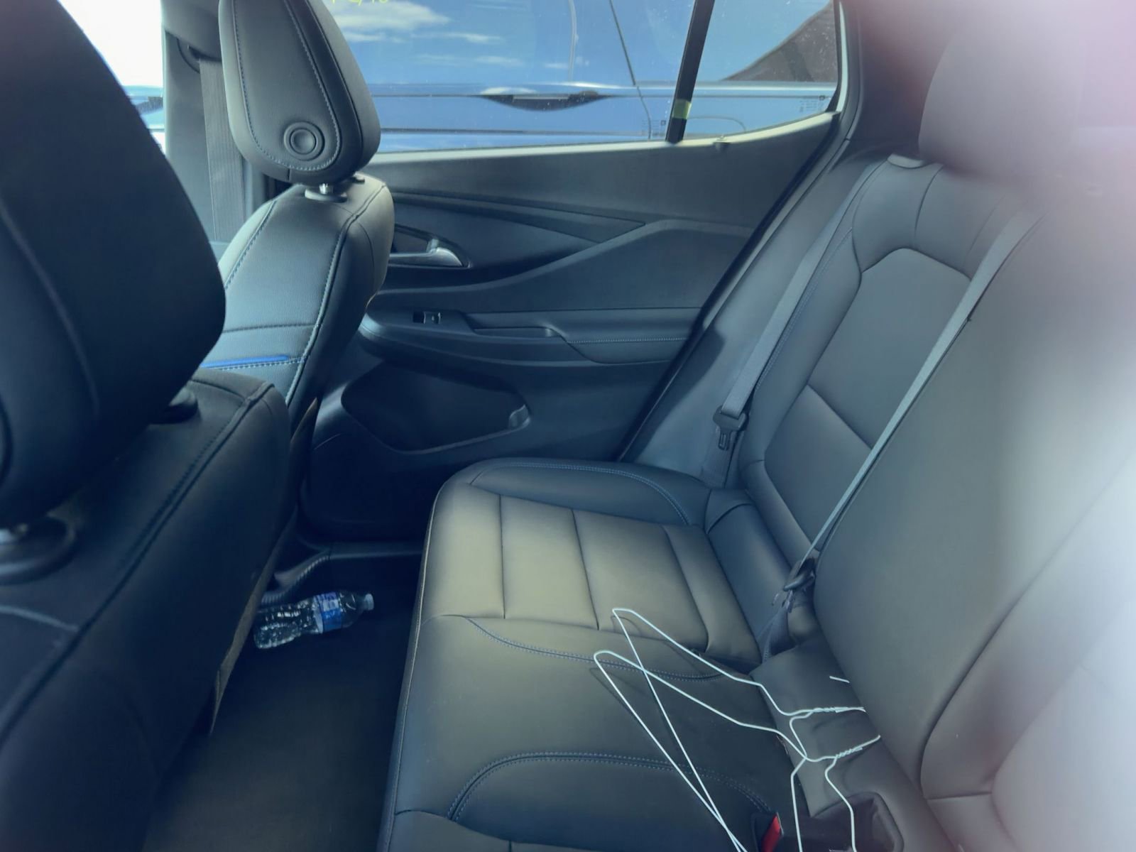 Used 2025 Buick Envista Sport Touring image 8