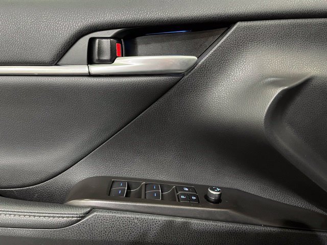Used 2024 Toyota Camry XSE FWD image 14