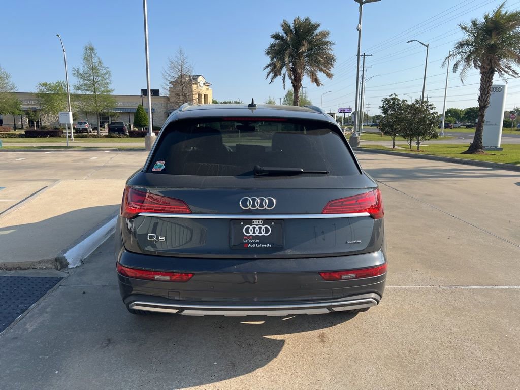 Used 2023 Audi Q5 2.0T Premium w/ Convenience Package image 6